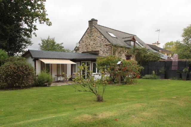 Maison avec appartement : 8 pices